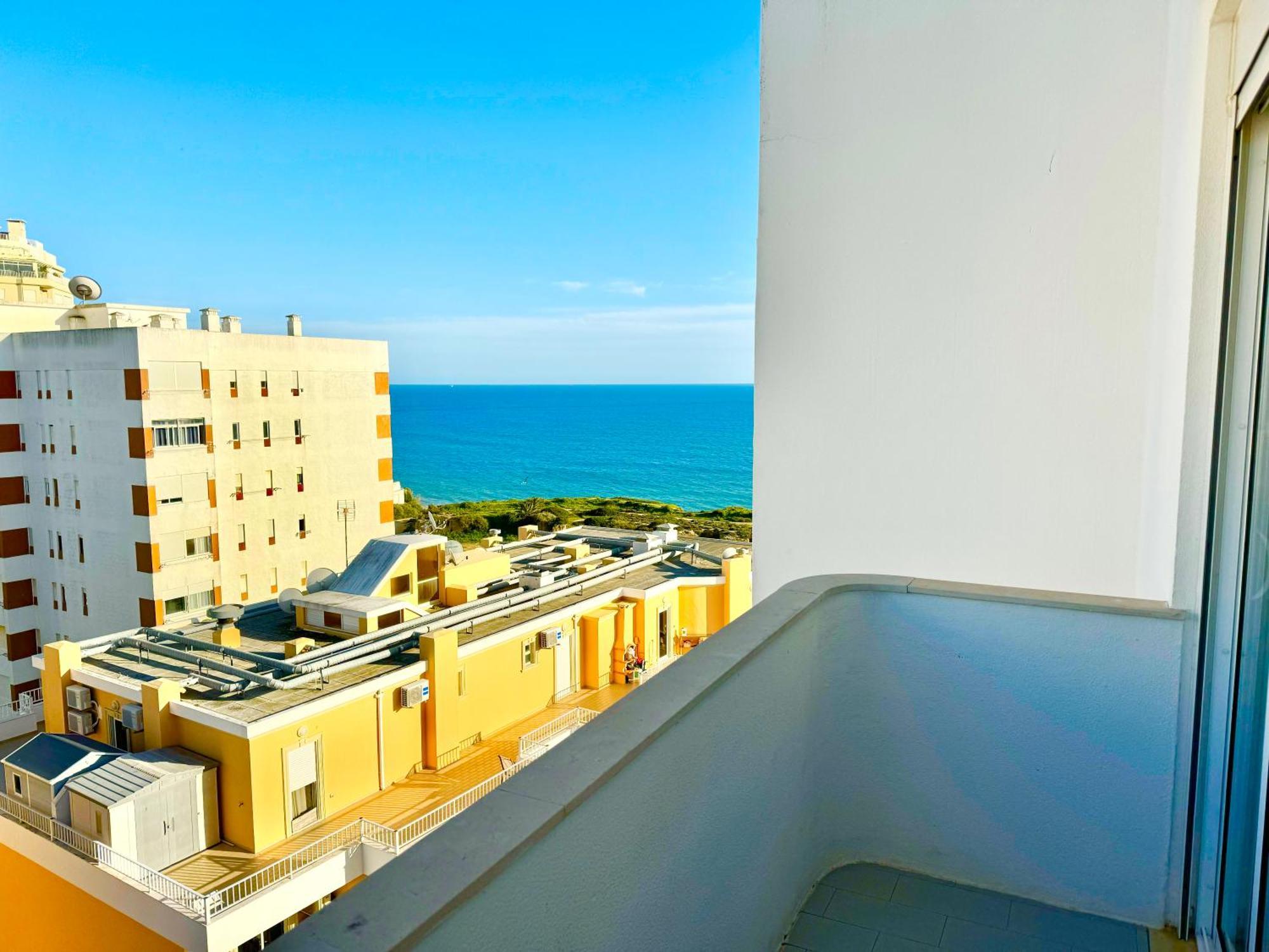 Apartment Algarve - Beach Front - Free Wifi - Air Con Armacao de Pera Luaran gambar